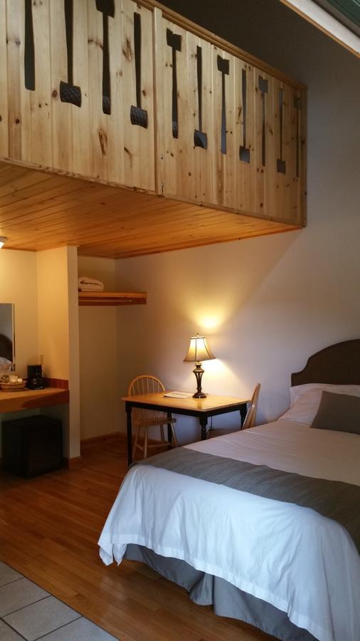 Lenroot Lodge Seeley Exteriér fotografie